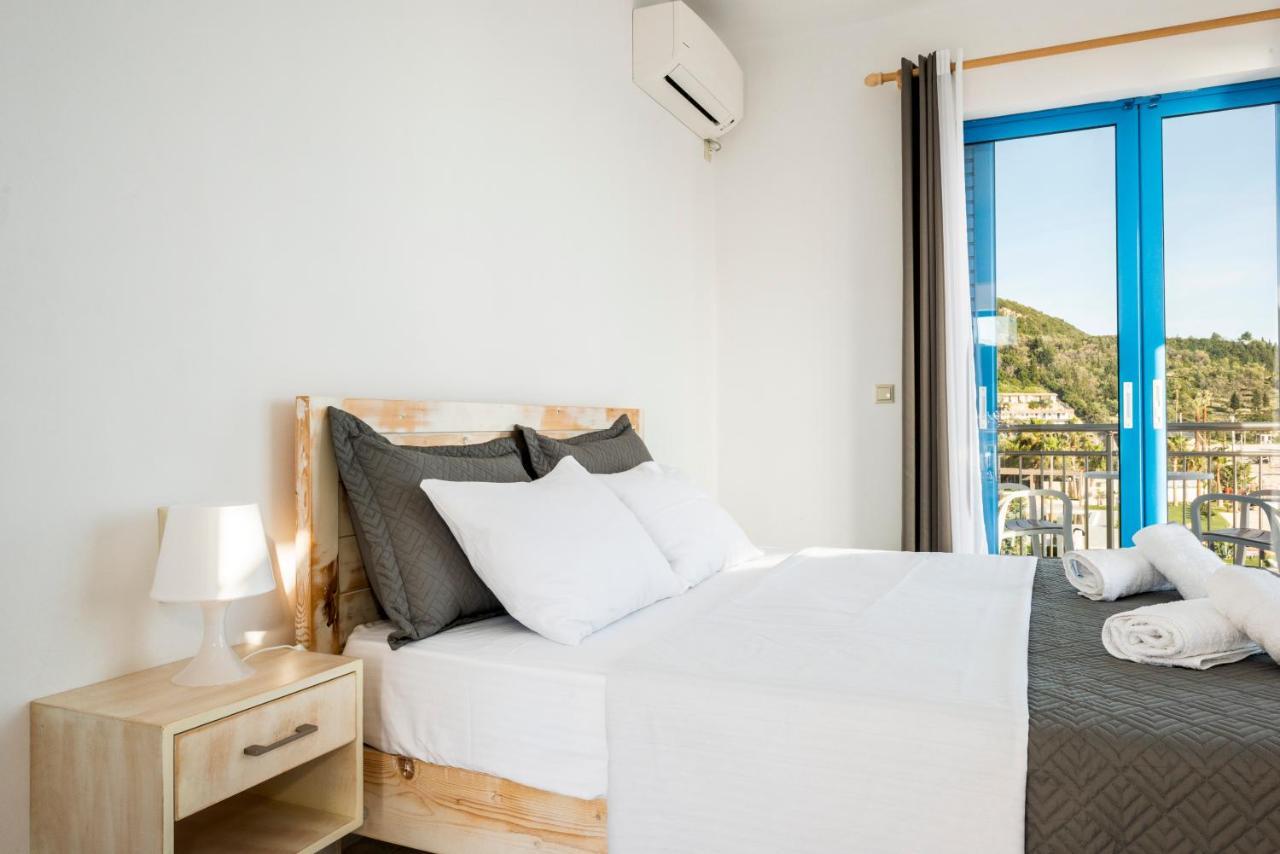 Hotel Blue Horizon Himarë Exterior foto